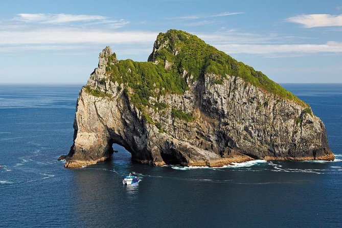 3-Day Bay of Islands Tour from Auckland - Day 1: Paihia, Russell, and the Hole in the Rock