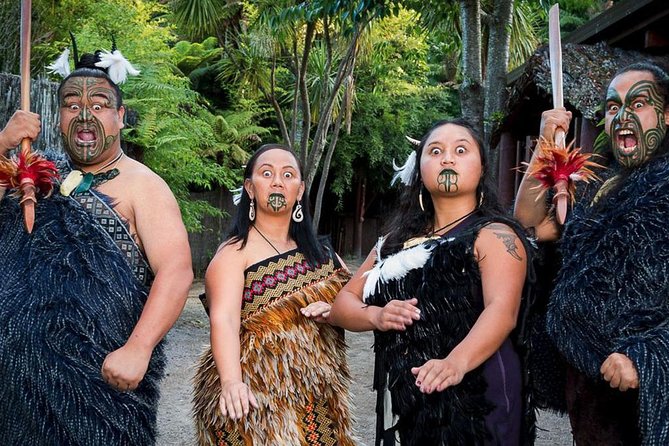 3 Day Waitomo Caves, Hobbiton Movie Set and Rotorua Tour from Auckland - Two nights in Rotorua make the schedule manageable