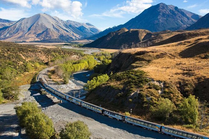 4 Day Tour to Milford Sound, Mount Cook & More from Auckland - What the private format really adds