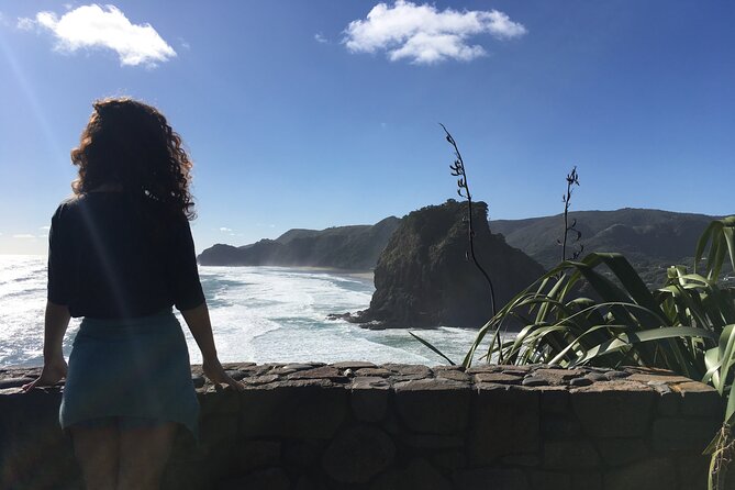 6 Hours Sightseeing Tour in Auckland - Karekare Falls and a short forest walk