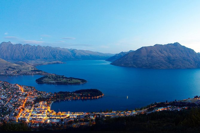 7 - Day North to South Island Grand Tour - Auckland to Queenstown - Day 3: Lake Taupo, the central plateau, and Wellington