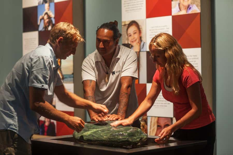 Auckland: 2-Day Bay of Islands Small Group Tour with Cruise - Who will enjoy this tour most