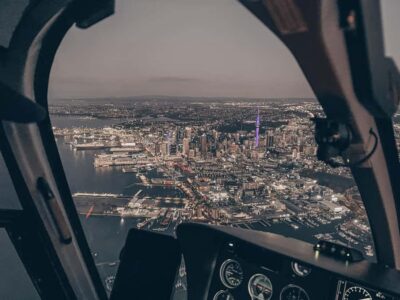 20min Helicopter scenic flight – City & Volcanoes