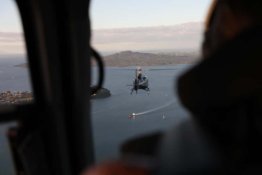 Auckland: 20min Helicopter scenic flight - City & Volcanoes - Weather, clothing, and practical restrictions