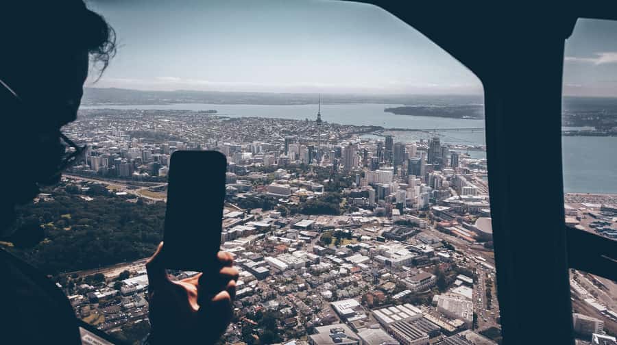 Auckland: 36 min scenic helicopter flight - Coast to Coast - Aircraft, group size, and what the flight feels like