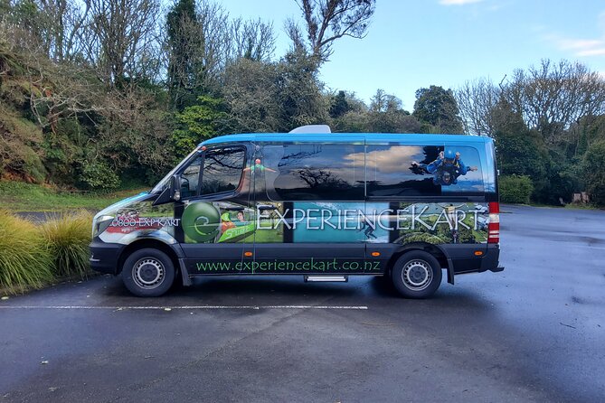 Auckland Airport Private Transfers in a Luxury Minibus - A direct ride in a 12-seat Mercedes-Benz Sprinter