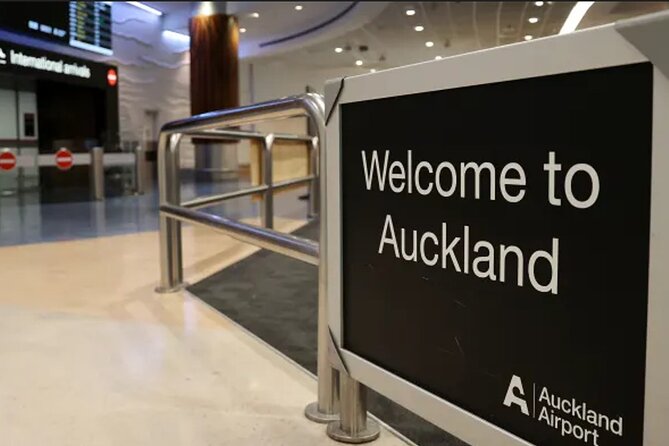 Auckland Airport Private Transfers with child car seats - Arriving at Auckland Airport With Children