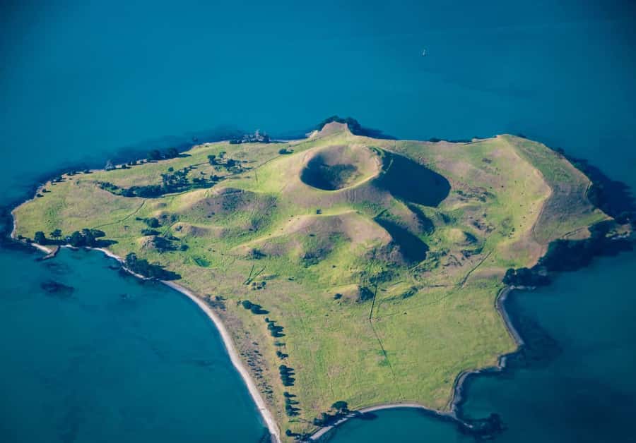 Auckland: Browns Island (Motukorea) Sea Kayak Tour - Why Browns Island makes a good Auckland outing