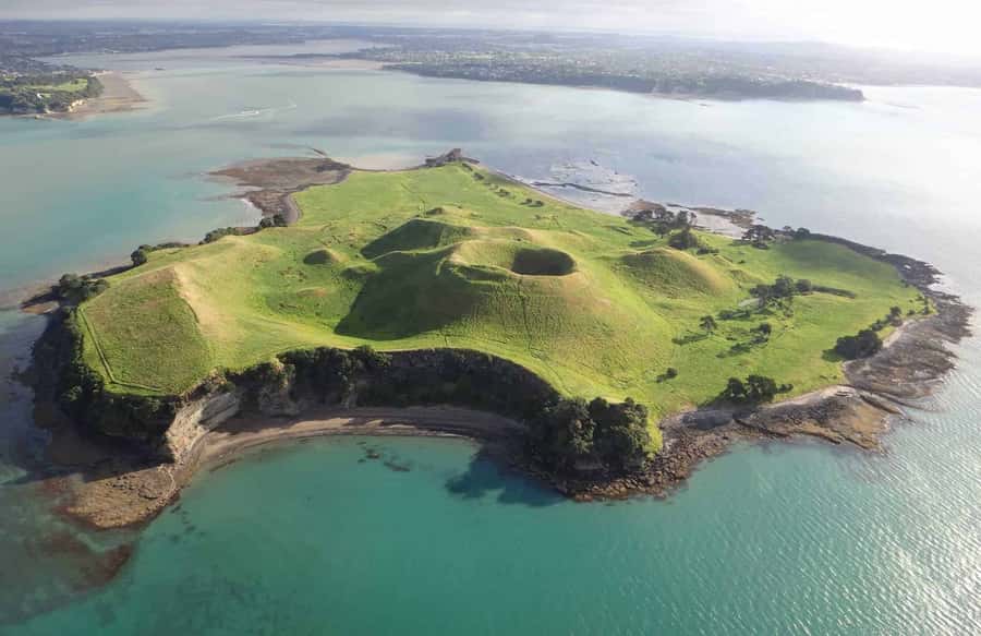 Auckland: Browns Island (Motukorea) Sea Kayak Tour - Starting at St Heliers Beach