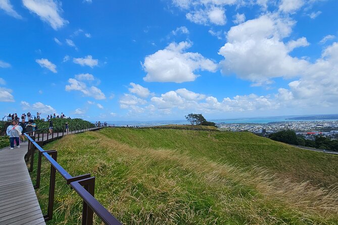 Auckland City Halfday Guide Tour - Bastion Point and the Michael Joseph Savage Memorial