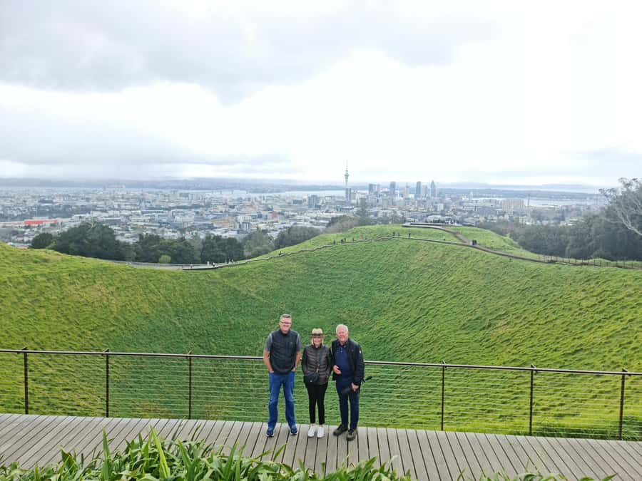 Auckland City Highlights Full Day Tour - Timing, pickup, and the walking load