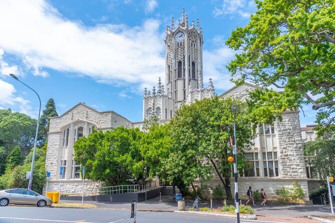 Auckland City Self Guided Walking Tour with an APP - Auckland Town Hall and Albert Park