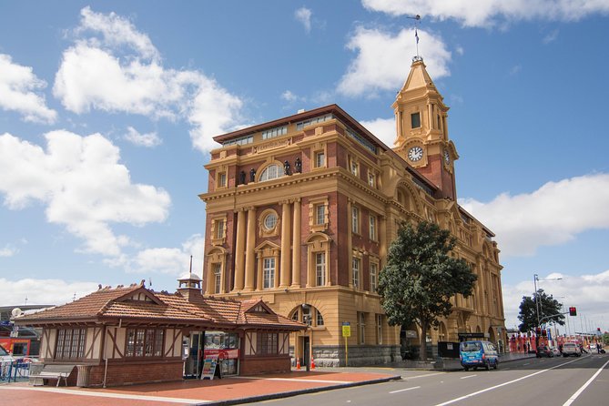 Auckland City Tour & Kumeu Wine Country Includes Wine Tastings & Lunch - Why this Auckland day works so well