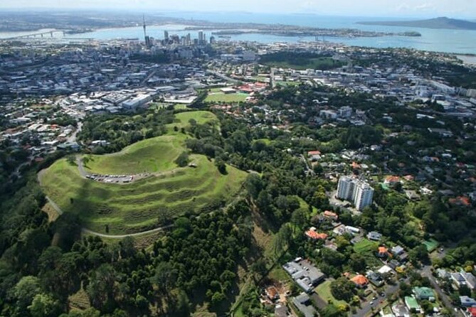 Auckland City Volcano & Scenic Highlights Tour - Harbor Bridge views and the City of Sails