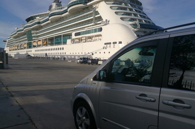Auckland Downtown Hotel Transfers to/from Cruise Ship in Minivan - From your hotel lobby to Auckland’s cruise wharf
