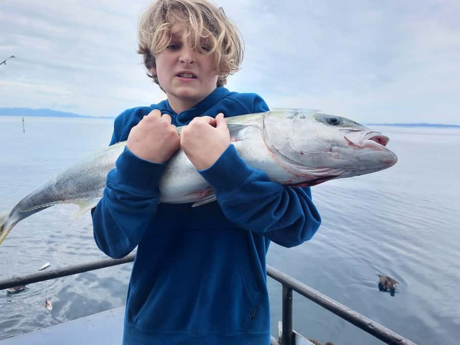 Auckland: Full-Day Fishing Charter (7 am - 4 pm) - Should You Book The Red Boats Charter?