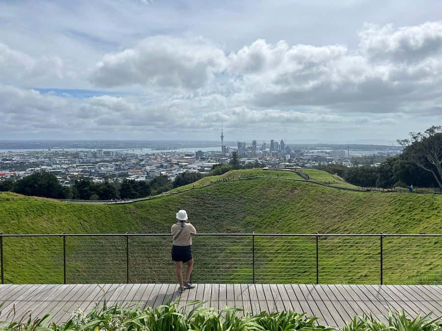 Auckland: Half-Day Auckland Volcanoes Tour - Mt. Wellington: your first proper crater walk