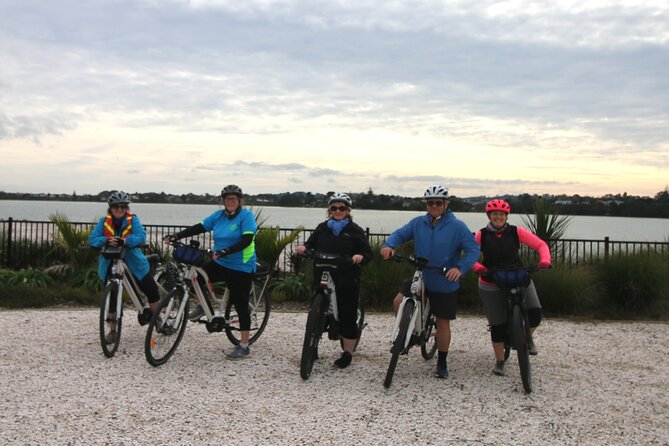 Auckland Half Day E-Bike Excursion - Henderson River and Opanuku Stream