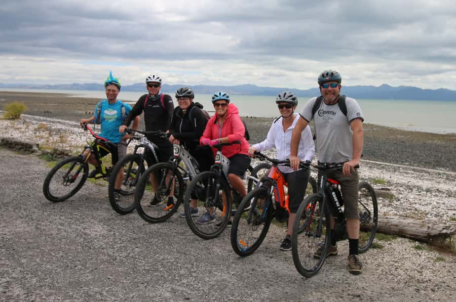 Auckland Half-Day Ebike Tour Excursion - Following the Opunuku Stream