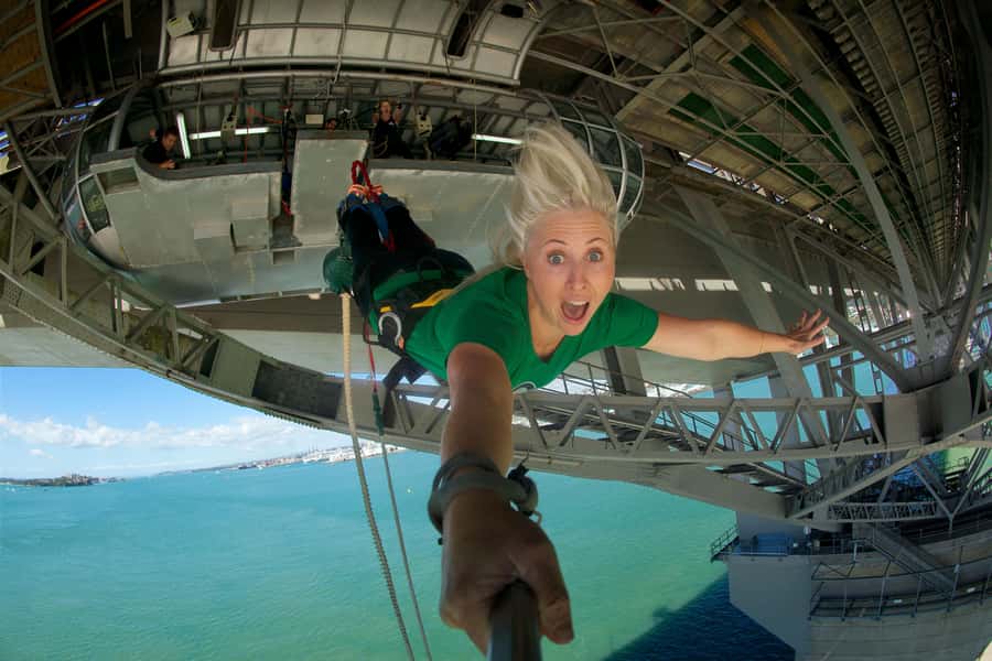 Auckland Harbour Bridge Climb & Bungy Combo - The 40-metre Bungy Pod and the ocean-touch jump
