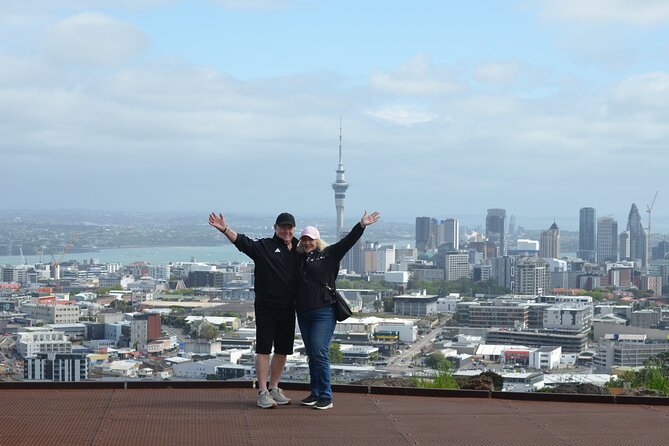 Auckland Highlights Full Day Guided Tour - Piha Beach, Lion Rock, and the wild west coast