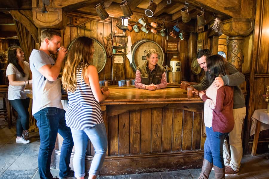 Auckland: Hobbiton Movie Set Tour with Lunch - How long the day really feels