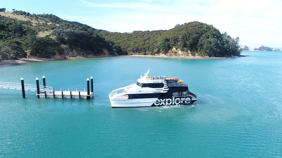 Auckland: Man O' War Vineyard Ferry (Waiheke Island) - What the $65 price really covers