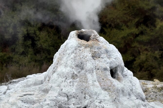 Auckland: Rotorua, Taupo, Waiotapu & Huka Falls Private Trip - Key points at a glance