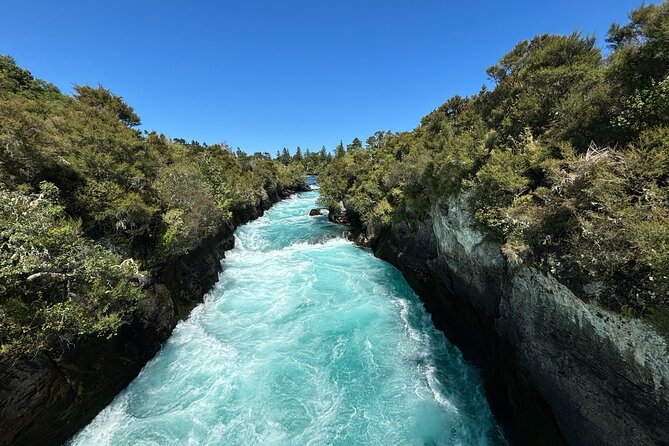 Auckland: Rotorua, Taupo, Waiotapu & Huka Falls Private Trip - What the $465.43 price buys you