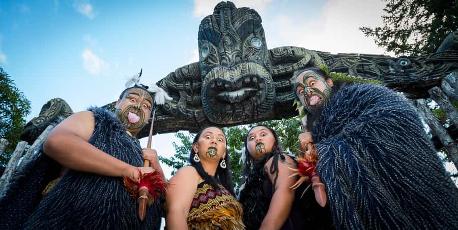 Auckland: Rotorua Tour with Mitai Māori Village & Wai-O-Tapu - Hāngī lunch and what to expect on the plate