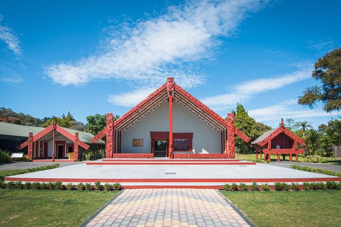 Auckland: Rotorua Tour with Waiotapu, Te Puia and Maori Haka - Who should book this Rotorua tour?