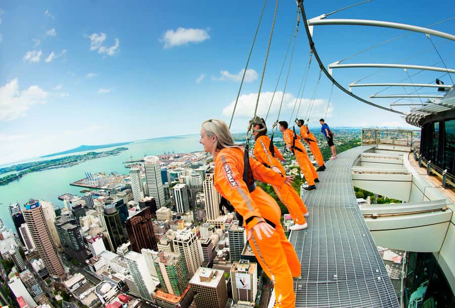 Auckland: SkyJump & SkyWalk Combo - The SkyWalk at 192 metres