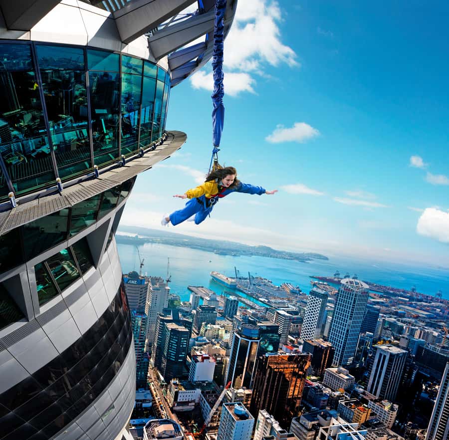 Auckland: SkyJump with Sky Tower Entry Ticket - Is it hard on the body?