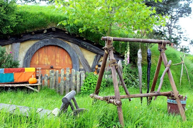 Auckland to Hobbiton Movie Set Private Tour - Arriving at the Hobbiton Movie Set