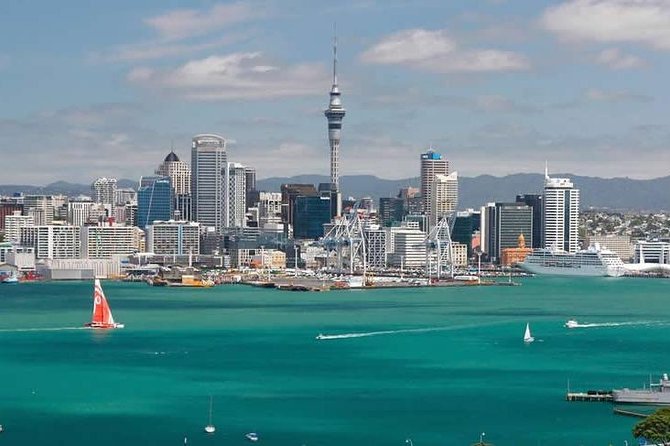 Auckland Town and Country Delights Tour - Pine Harbour Marina and the Sealink ferry home