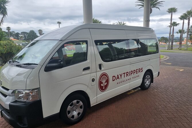 Auckland Town and Country Delights Tour - Clevedon and morning tea at Farmhouse Deli