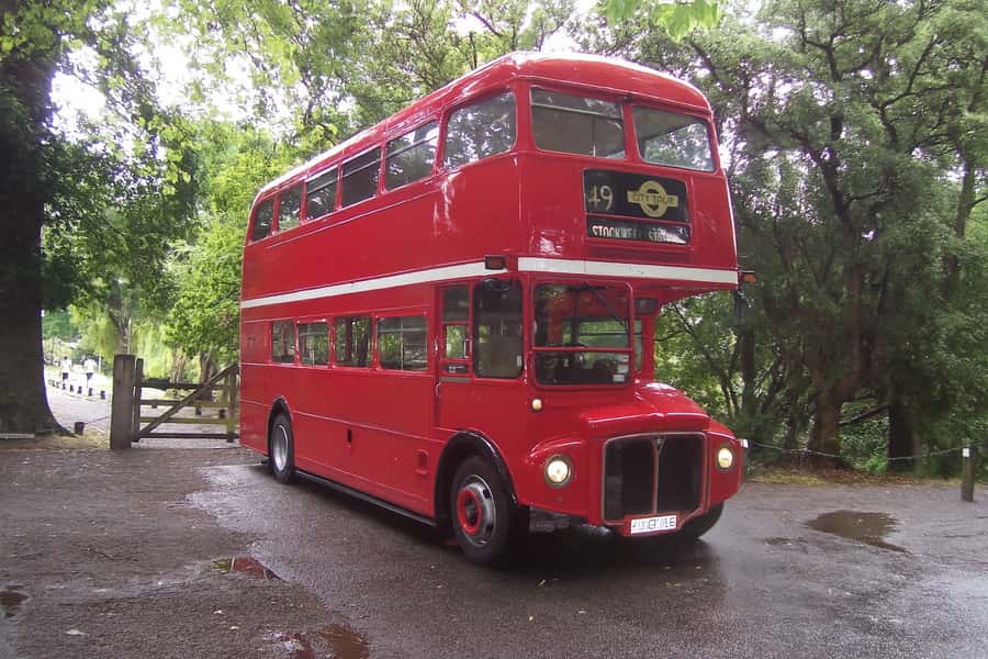 Auckland: Vintage Double-Decker Bus Sightseeing Tour - Key points to know before boarding