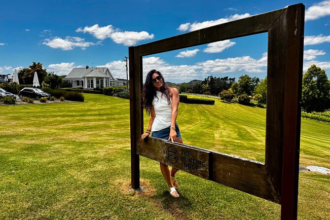 Auckland West Vineyard Tour with lunch and tastings incl - Is $335.11 good value?