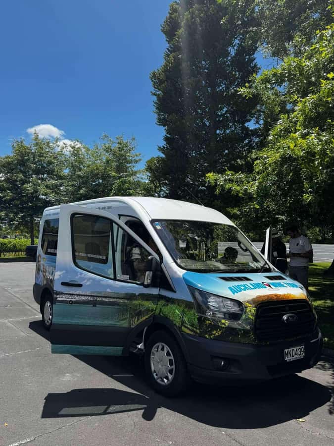 Auckland: Wine region tour with tastings and gourmet lunch - Kumeu River Wines closes with a major name