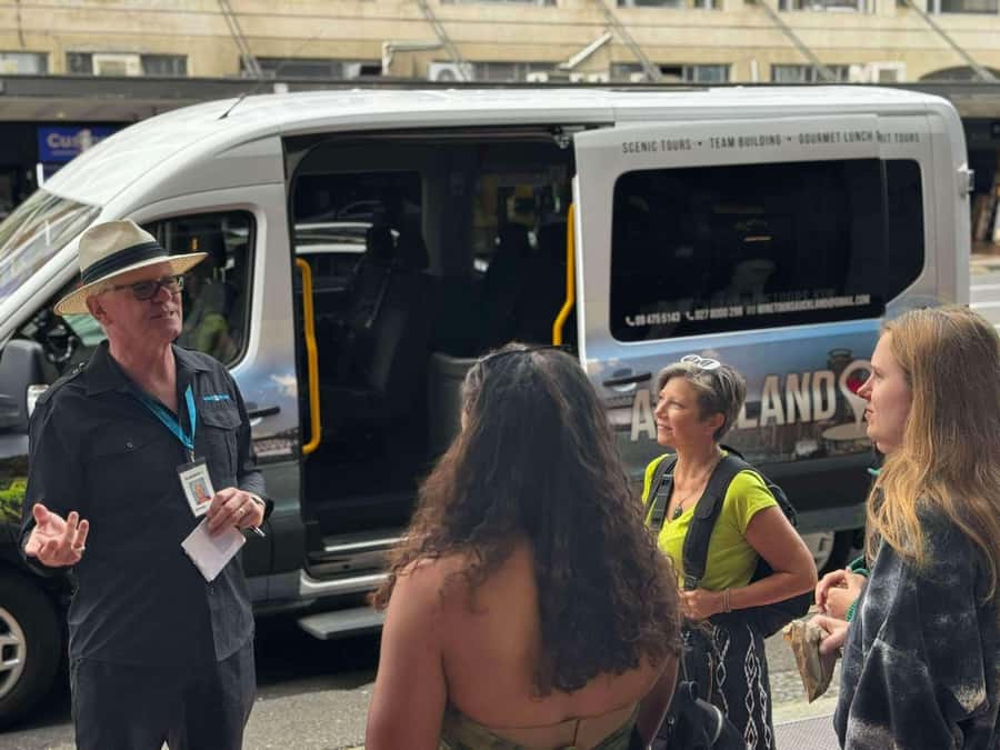 Auckland: Wine region tour with tastings and gourmet lunch - Timing matters, especially for cruise passengers