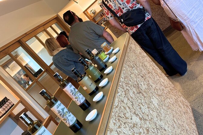 Boutique Waiheke Island Wine, Gin and Food Tour - Three Seven Two turns tastings into lunch