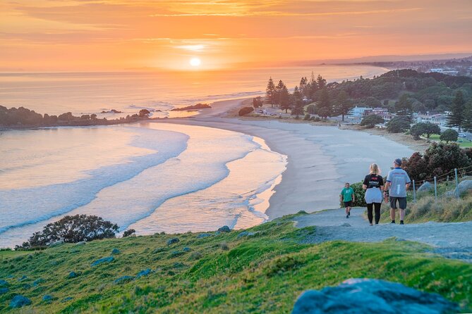 Cathedral Cove & Hot Water Beach with Lunch from Auckland - Key points to know before booking