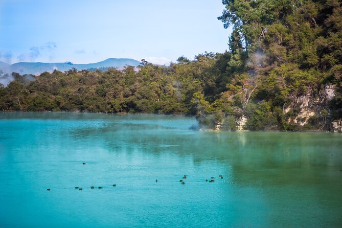 Devil's Bath Experience - Private Tour to Wai-O-Tapu & Lake Taupo - Lake Taupō gives the day room to breathe