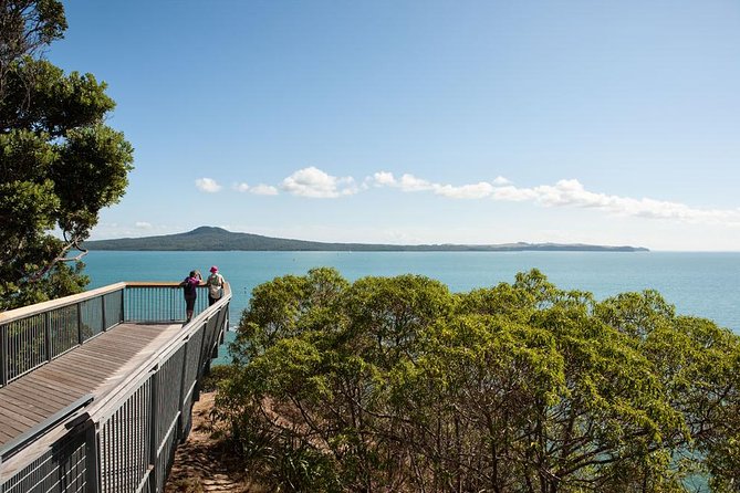 Discover Auckland City Tour: The City of Sails - Along the waterfront toward Mission Bay