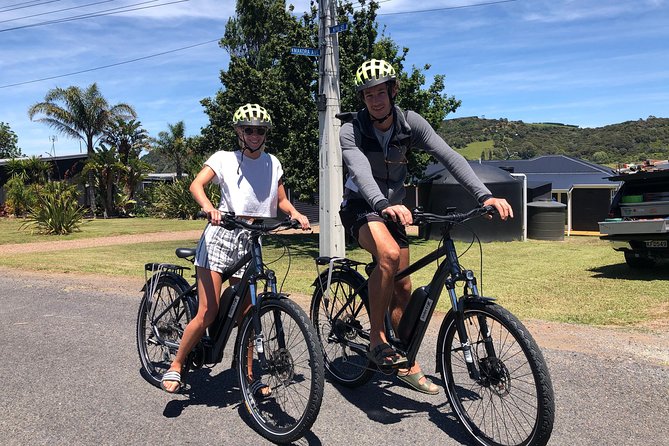 eRide Waiheke 5 bays ride - Beaches, bays, and summer swimming