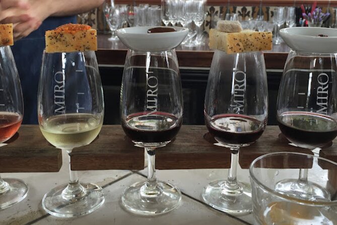 Flavours of Waiheke, wine, beer, spirits INCLUDES lunch - MAX 11 - The Heke finishes with beer or spirits