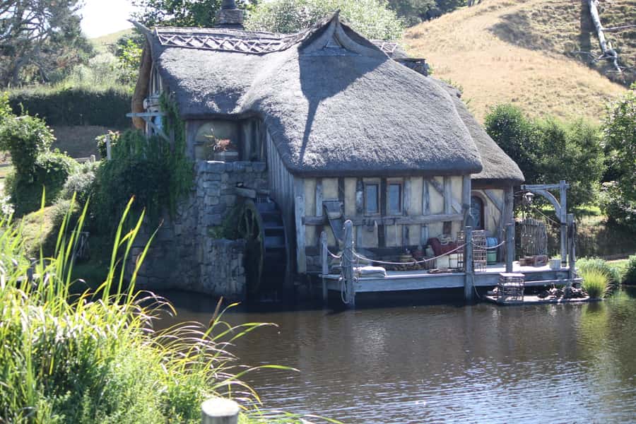From Auckland: Hobbiton Afternoon Tour - Walking among Hobbiton’s round doors