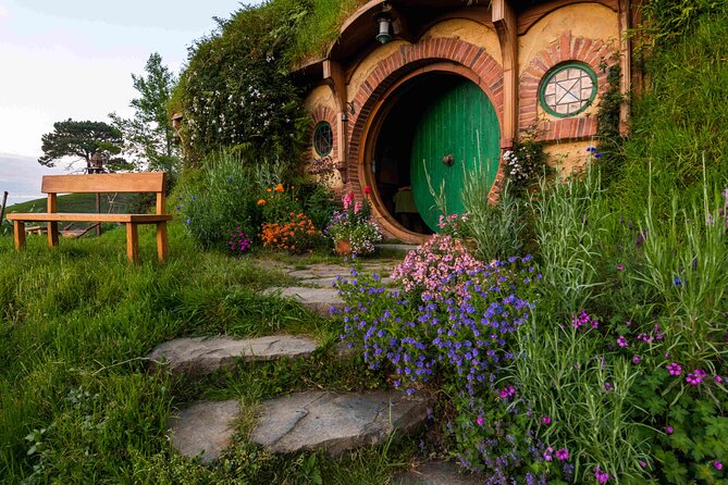 From Auckland:Hobbiton Movie Set & Waitomo Caves Small Group Tour - Going underground at the Waitomo Glowworm Caves