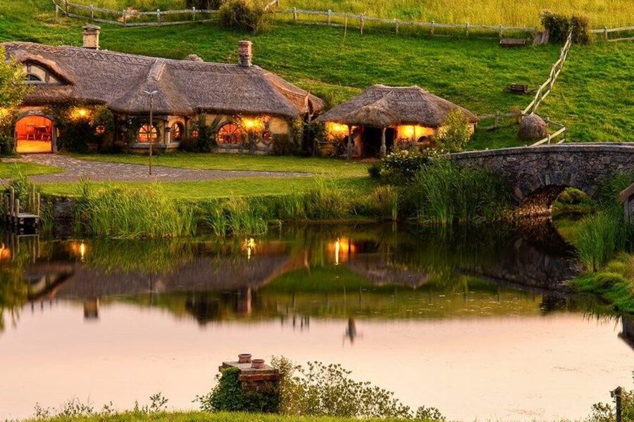 From Auckland: Hobbiton & Waitomo Caves Full-Day Trip - The return to Auckland