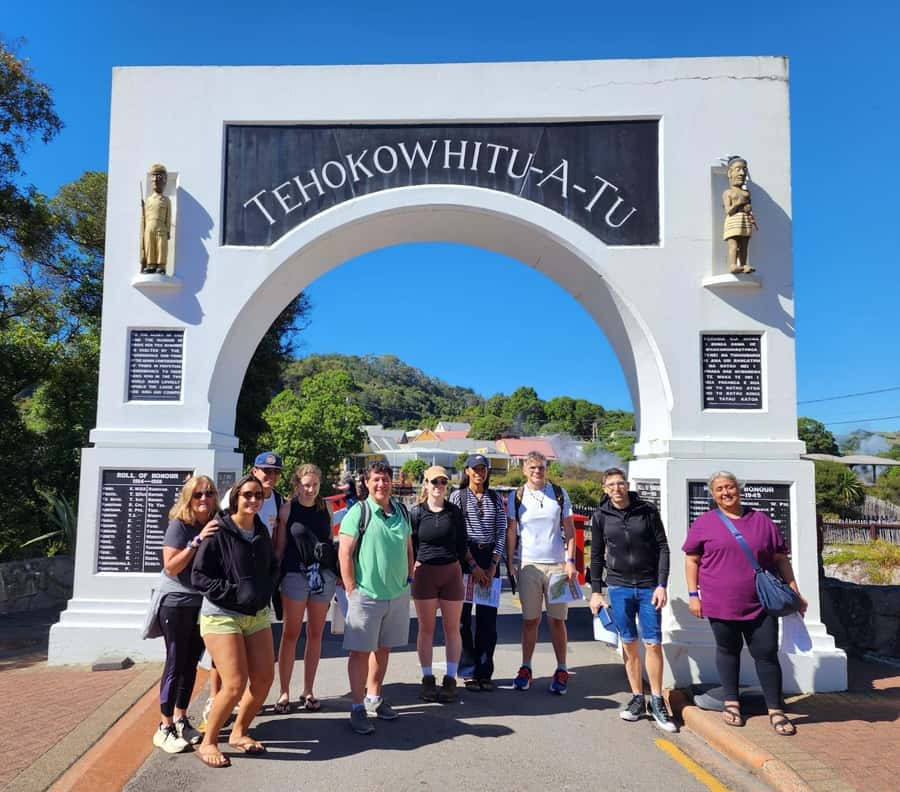 From Auckland: Rotorua Māori Village & Hot Springs with Haka - Who will enjoy this tour most